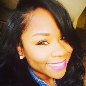 Meet your Posher, Candis